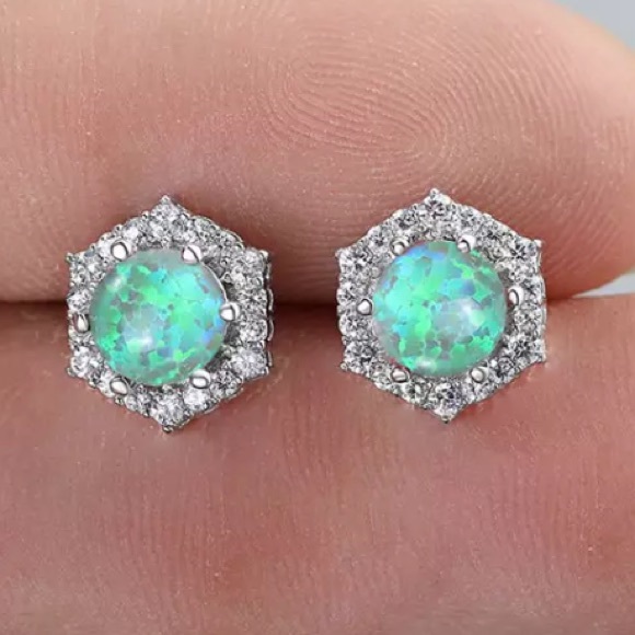Jewelry - *925* Green Opal Stud Earrings